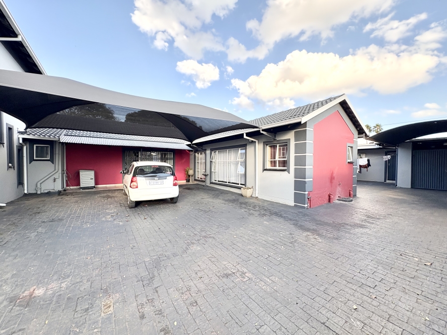 4 Bedroom Property for Sale in Silverton Gauteng