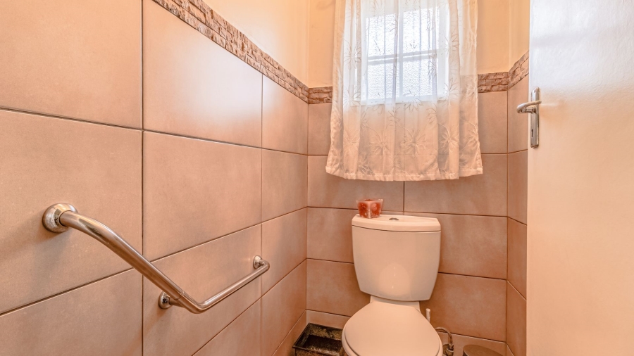 3 Bedroom Property for Sale in Dunvegan Gauteng