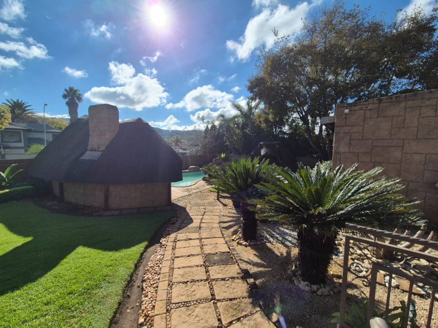 3 Bedroom Property for Sale in Glenvista Gauteng