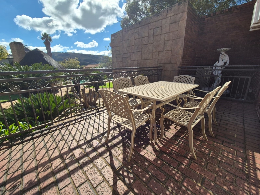 3 Bedroom Property for Sale in Glenvista Gauteng