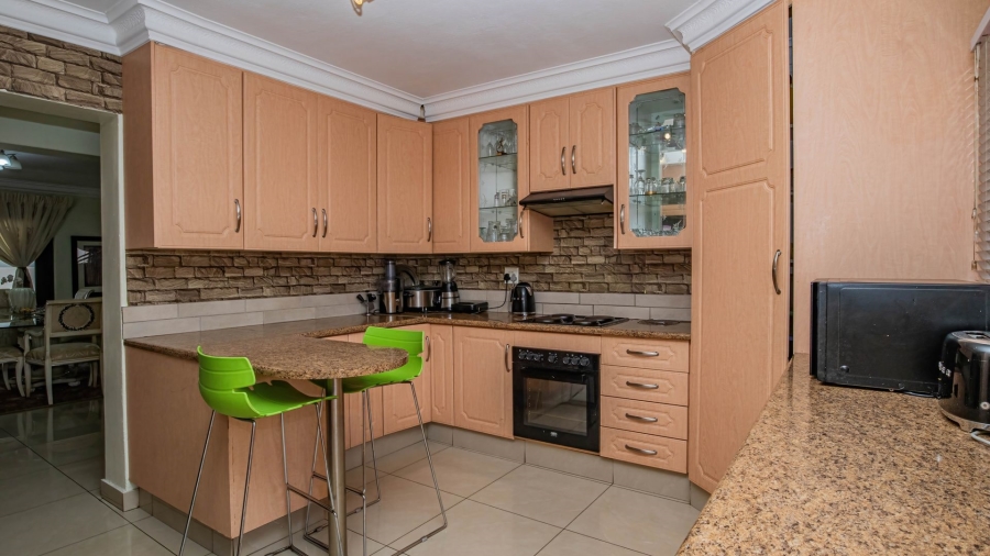5 Bedroom Property for Sale in Savannah Country Estate Gauteng