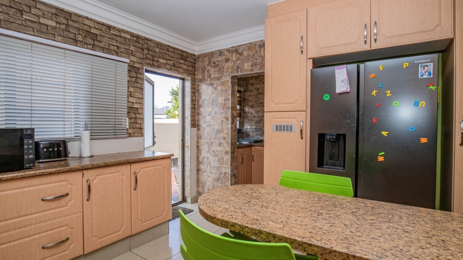 5 Bedroom Property for Sale in Savannah Country Estate Gauteng