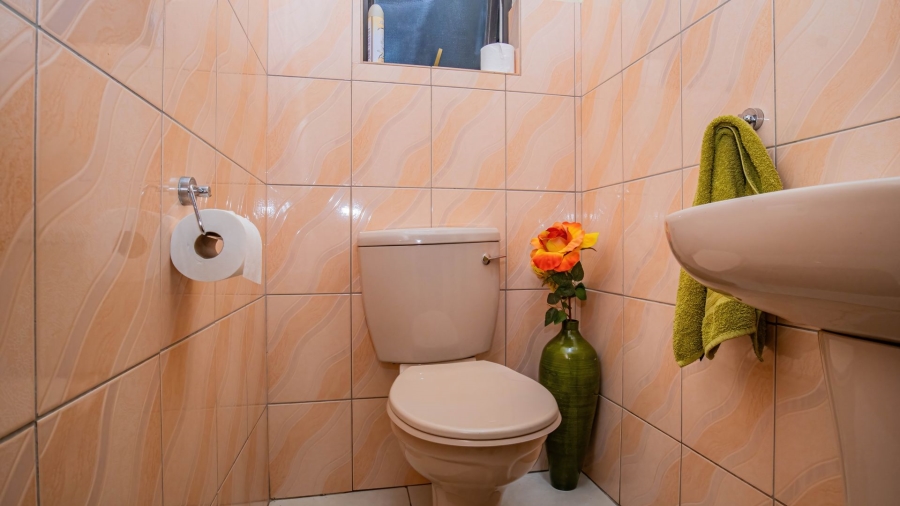5 Bedroom Property for Sale in Savannah Country Estate Gauteng