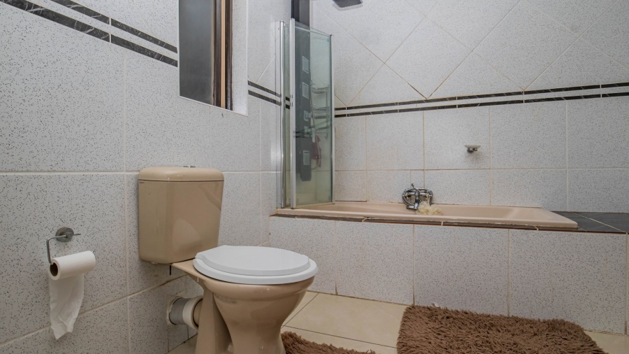 5 Bedroom Property for Sale in Savannah Country Estate Gauteng