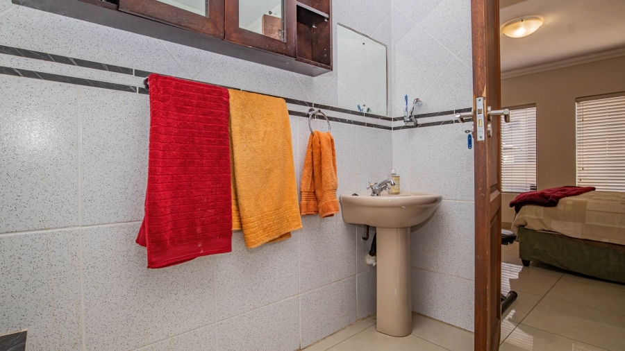 5 Bedroom Property for Sale in Savannah Country Estate Gauteng