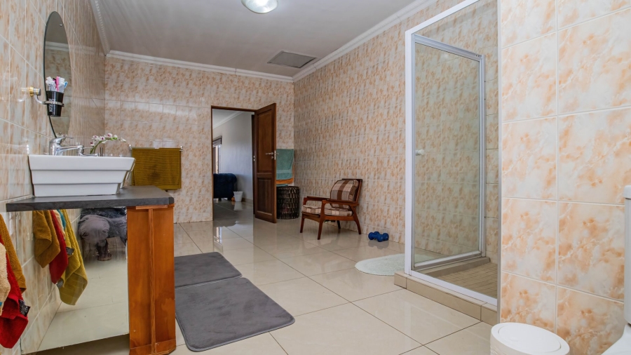 5 Bedroom Property for Sale in Savannah Country Estate Gauteng