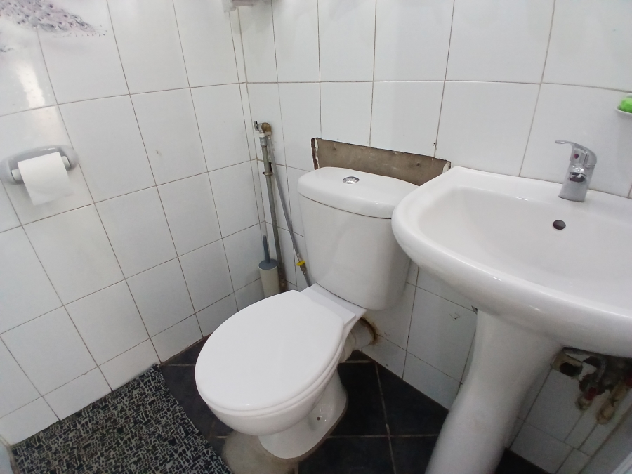 3 Bedroom Property for Sale in Dunnottar Gauteng