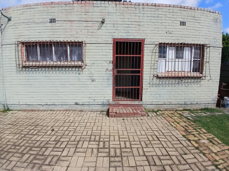 3 Bedroom Property for Sale in Dunnottar Gauteng