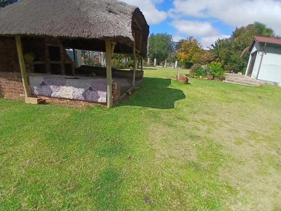 3 Bedroom Property for Sale in Dunnottar Gauteng