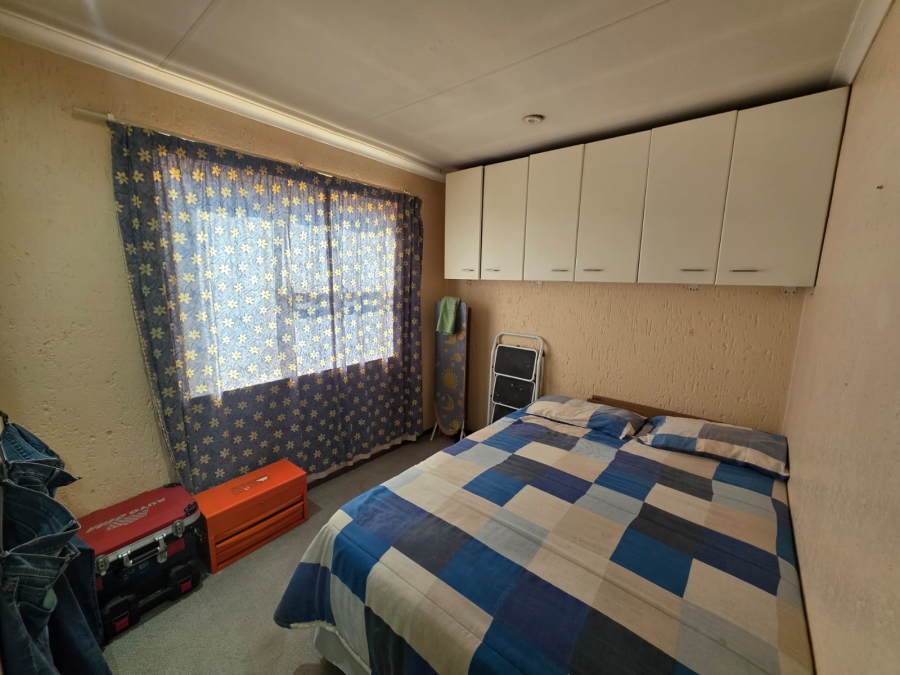 2 Bedroom Property for Sale in Vanderbijlpark SW 5 Gauteng