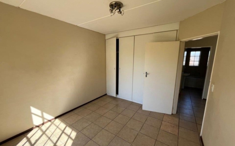 2 Bedroom Property for Sale in Theresa Park Gauteng
