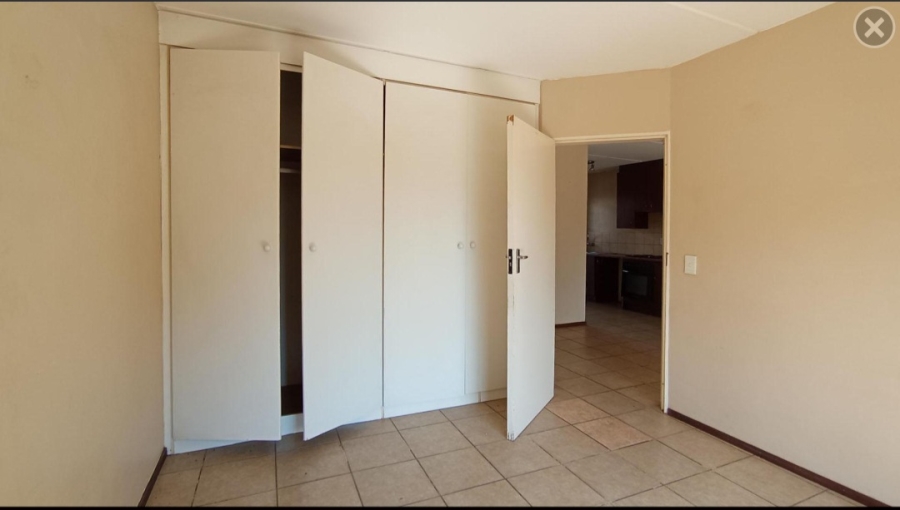 2 Bedroom Property for Sale in Theresa Park Gauteng