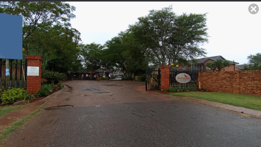 2 Bedroom Property for Sale in Theresa Park Gauteng