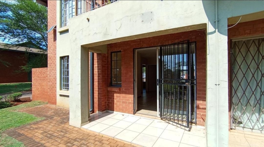 2 Bedroom Property for Sale in Theresa Park Gauteng