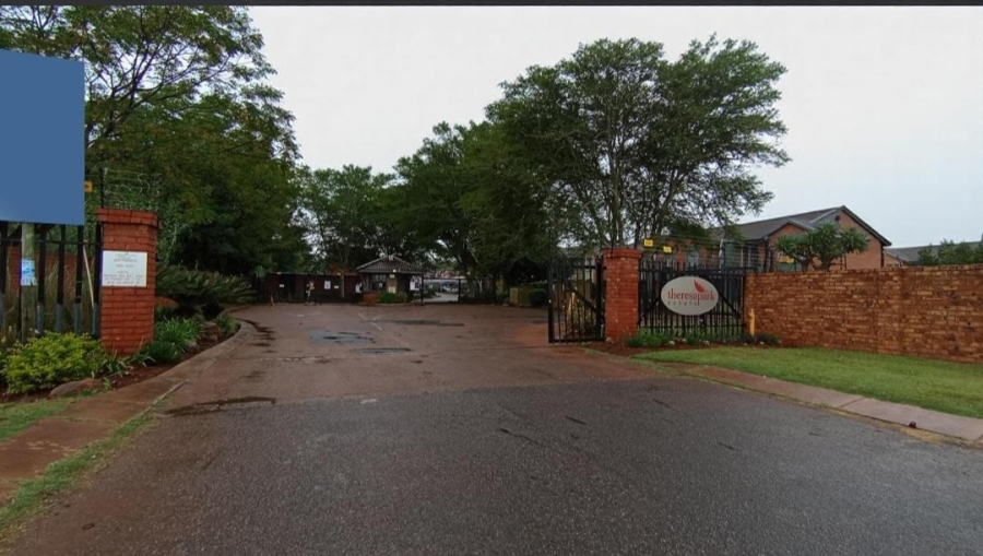 2 Bedroom Property for Sale in Theresa Park Gauteng