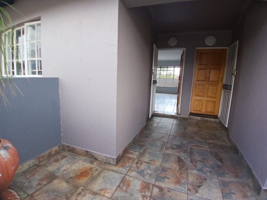 2 Bedroom Property for Sale in Eden Glen Gauteng