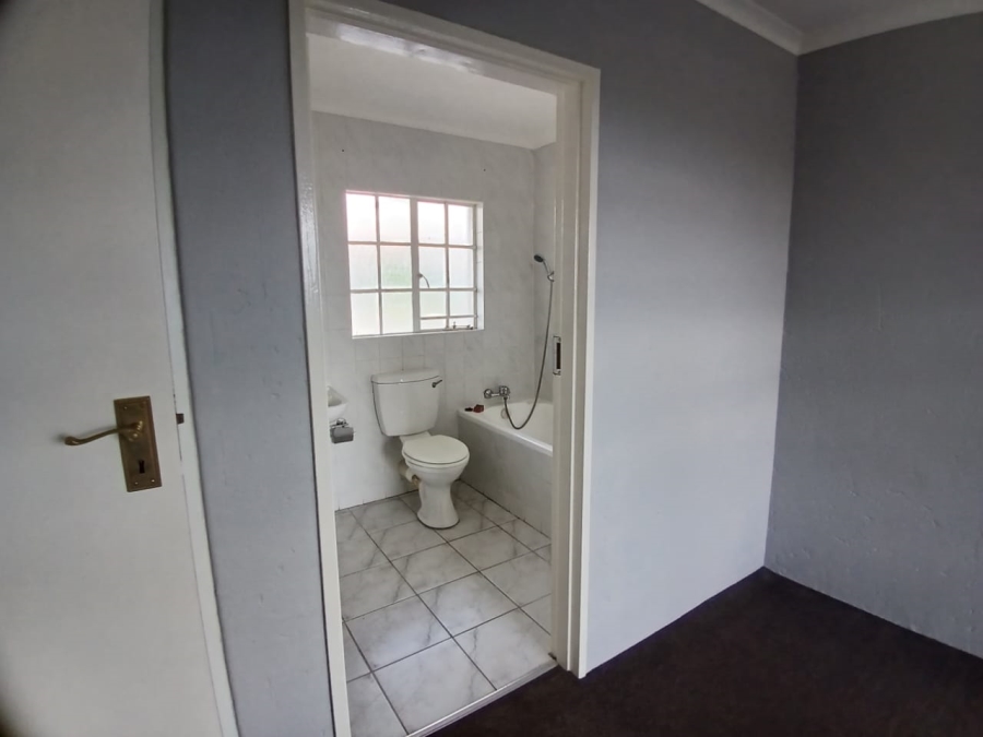 2 Bedroom Property for Sale in Eden Glen Gauteng