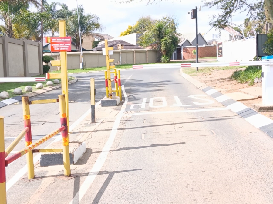 2 Bedroom Property for Sale in Eden Glen Gauteng