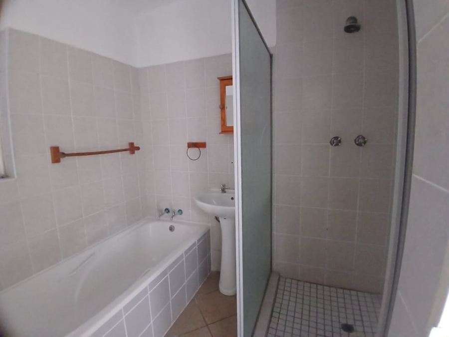2 Bedroom Property for Sale in Edenvale Central Gauteng