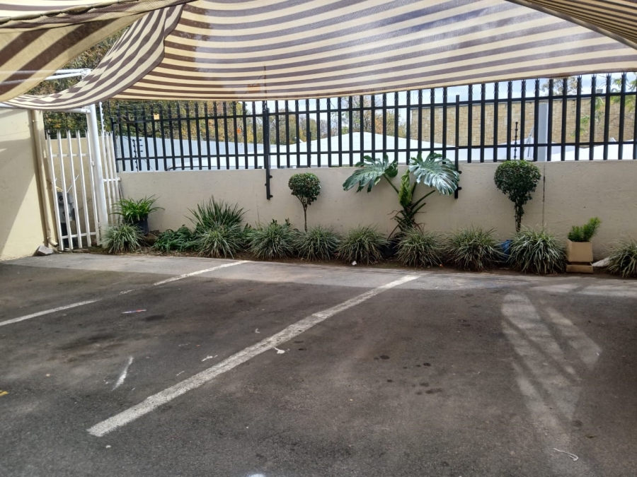 2 Bedroom Property for Sale in Edenvale Central Gauteng