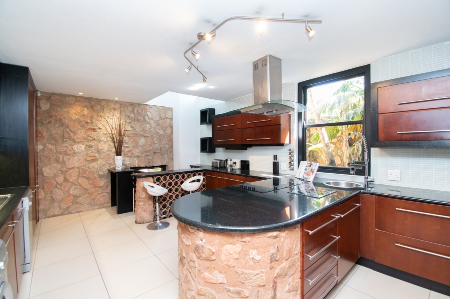 To Let 5 Bedroom Property for Rent in Houghton Estate Gauteng