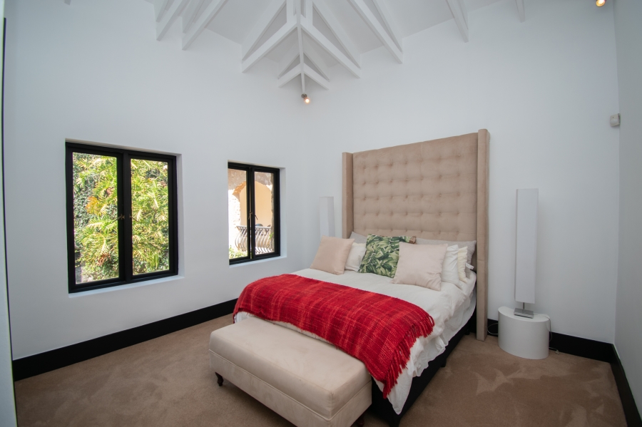 To Let 5 Bedroom Property for Rent in Houghton Estate Gauteng