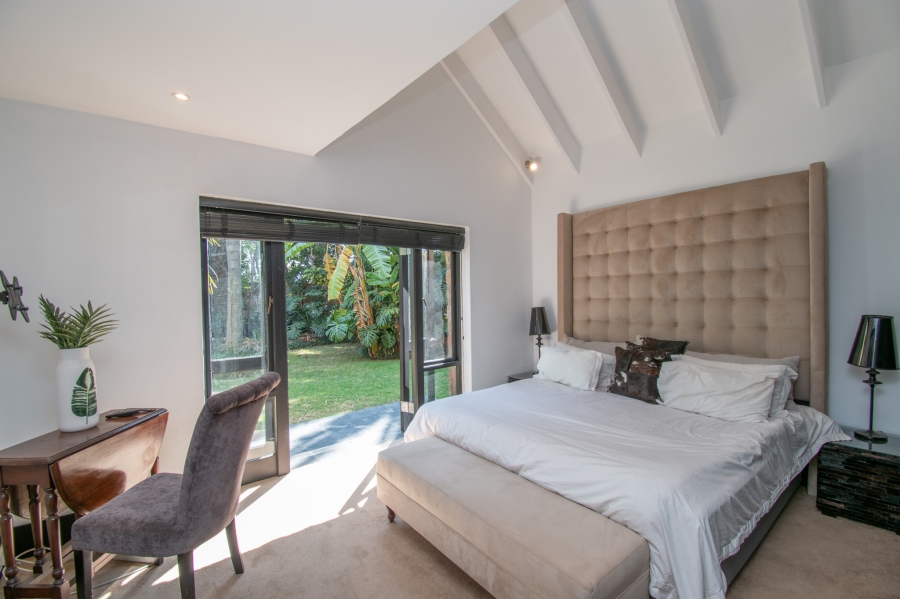 To Let 5 Bedroom Property for Rent in Houghton Estate Gauteng