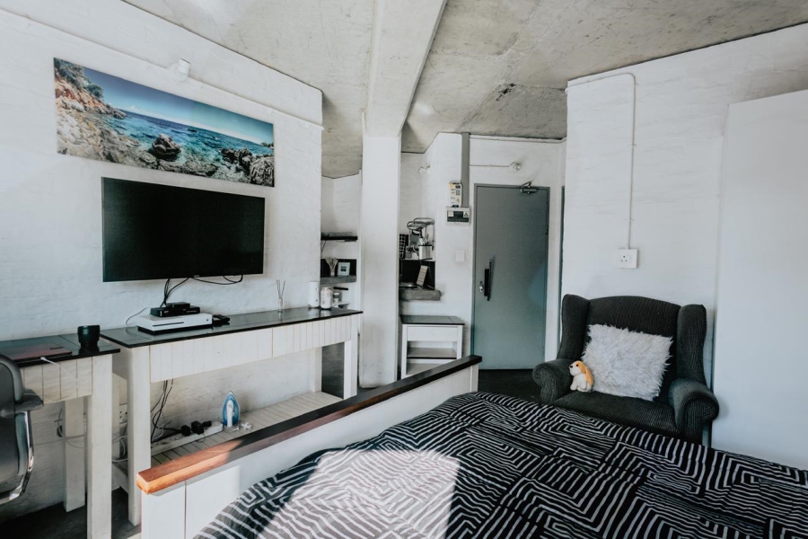 1 Bedroom Property for Sale in Maboneng Gauteng