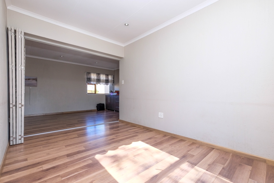 5 Bedroom Property for Sale in Boskruin Gauteng