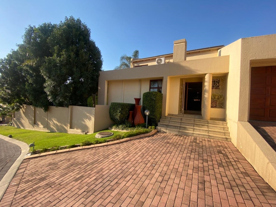 5 Bedroom Property for Sale in Boskruin Gauteng
