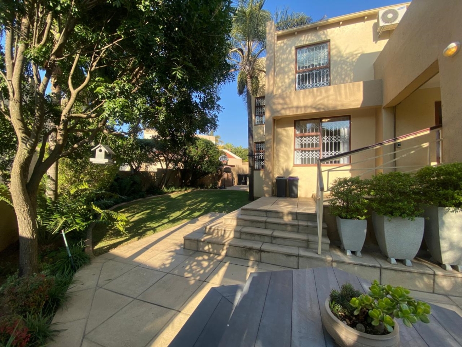 5 Bedroom Property for Sale in Boskruin Gauteng