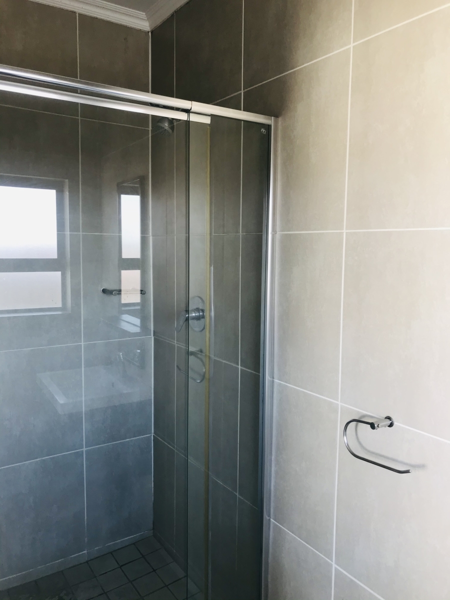 To Let 1 Bedroom Property for Rent in Petervale Gauteng