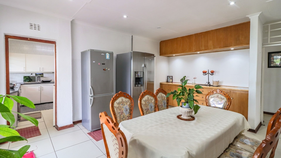 4 Bedroom Property for Sale in Bryanston Gauteng