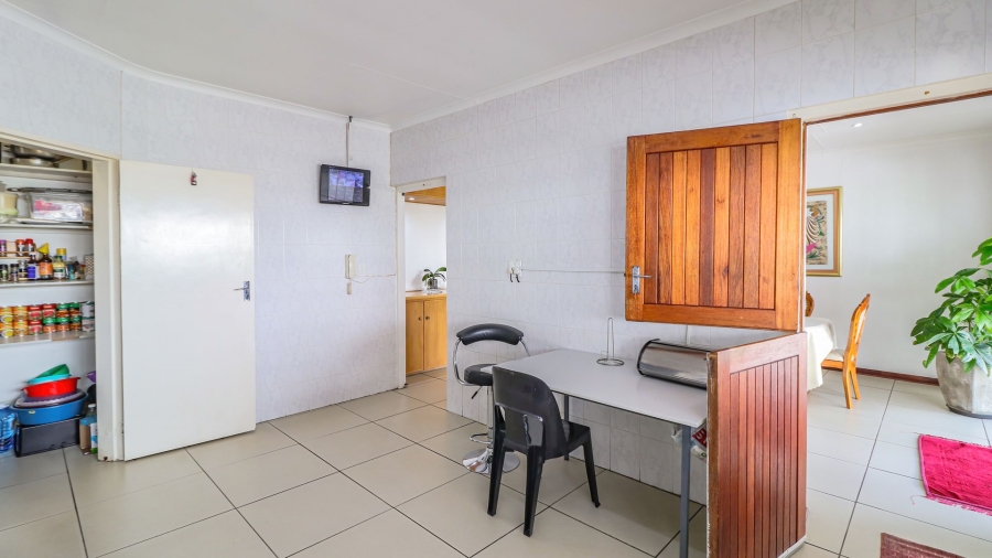 4 Bedroom Property for Sale in Bryanston Gauteng