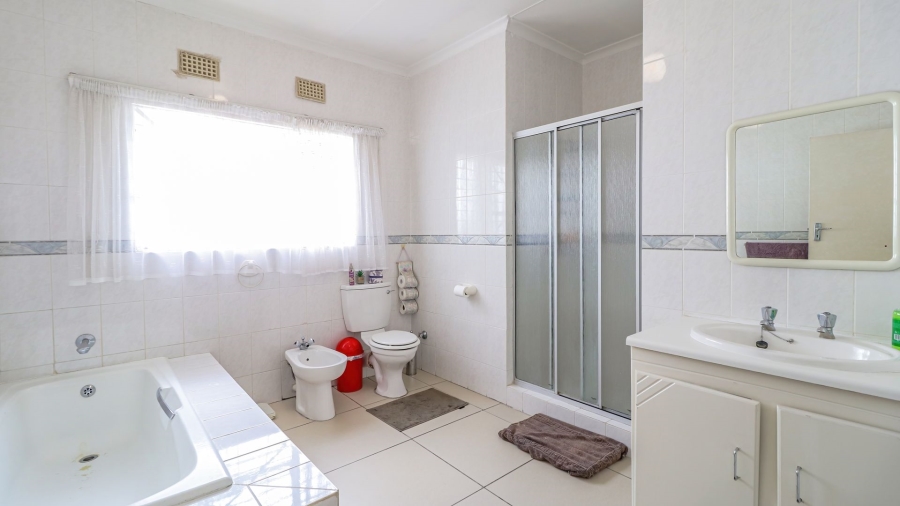 4 Bedroom Property for Sale in Bryanston Gauteng