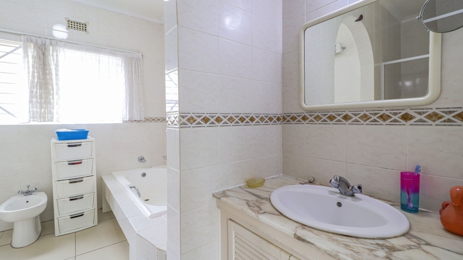 4 Bedroom Property for Sale in Bryanston Gauteng