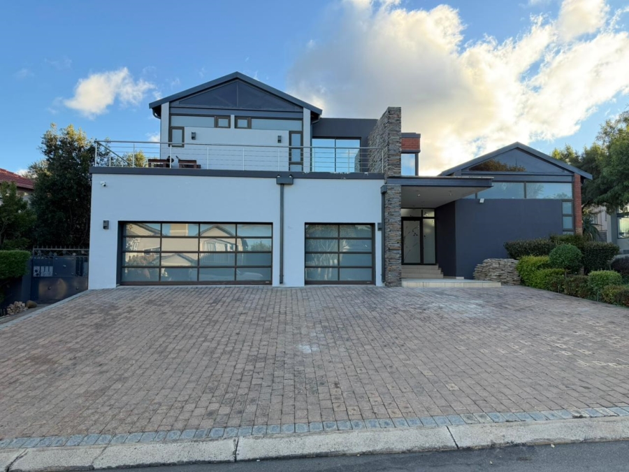 To Let 4 Bedroom Property for Rent in Aspen Hills Gauteng