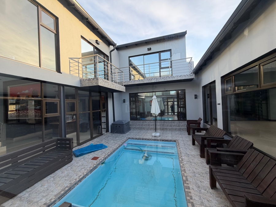 4 Bedroom Property for Sale in Aspen Hills Gauteng