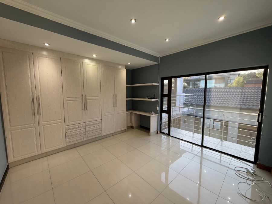 4 Bedroom Property for Sale in Aspen Hills Gauteng