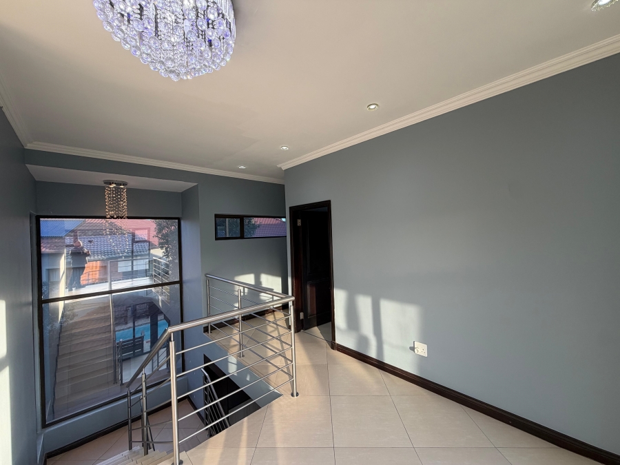 4 Bedroom Property for Sale in Aspen Hills Gauteng