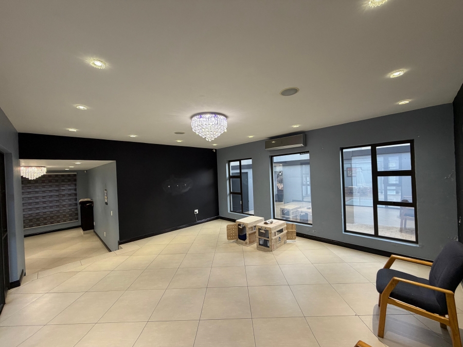 4 Bedroom Property for Sale in Aspen Hills Gauteng