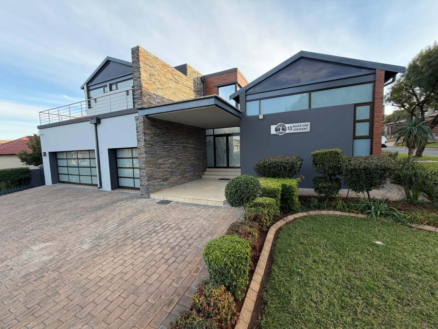 4 Bedroom Property for Sale in Aspen Hills Gauteng