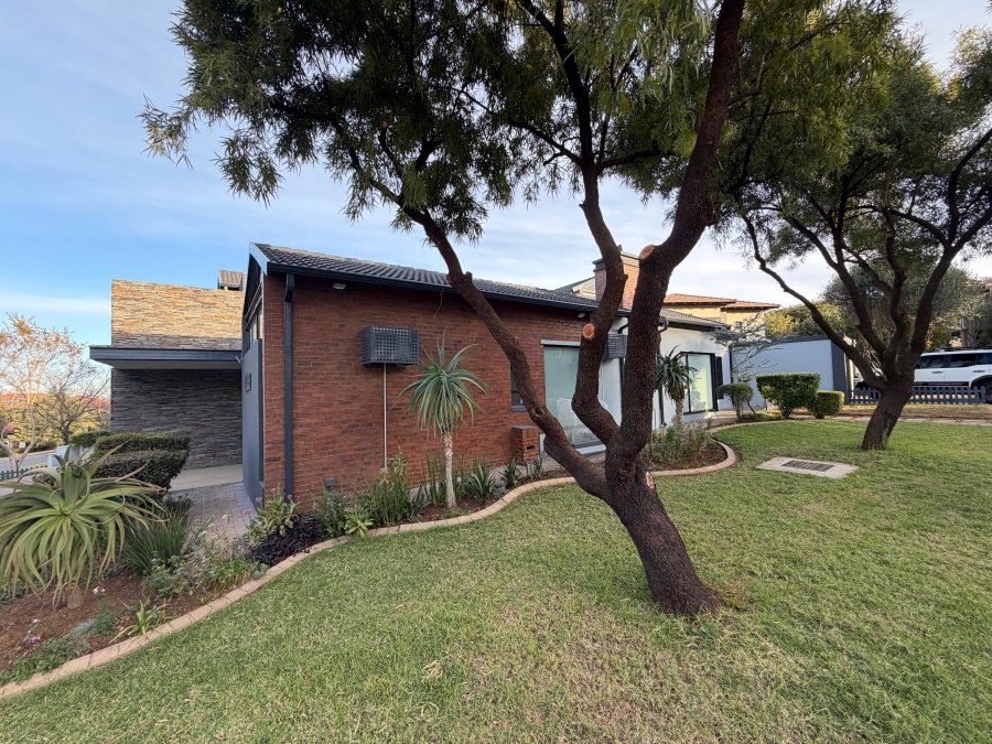 4 Bedroom Property for Sale in Aspen Hills Gauteng