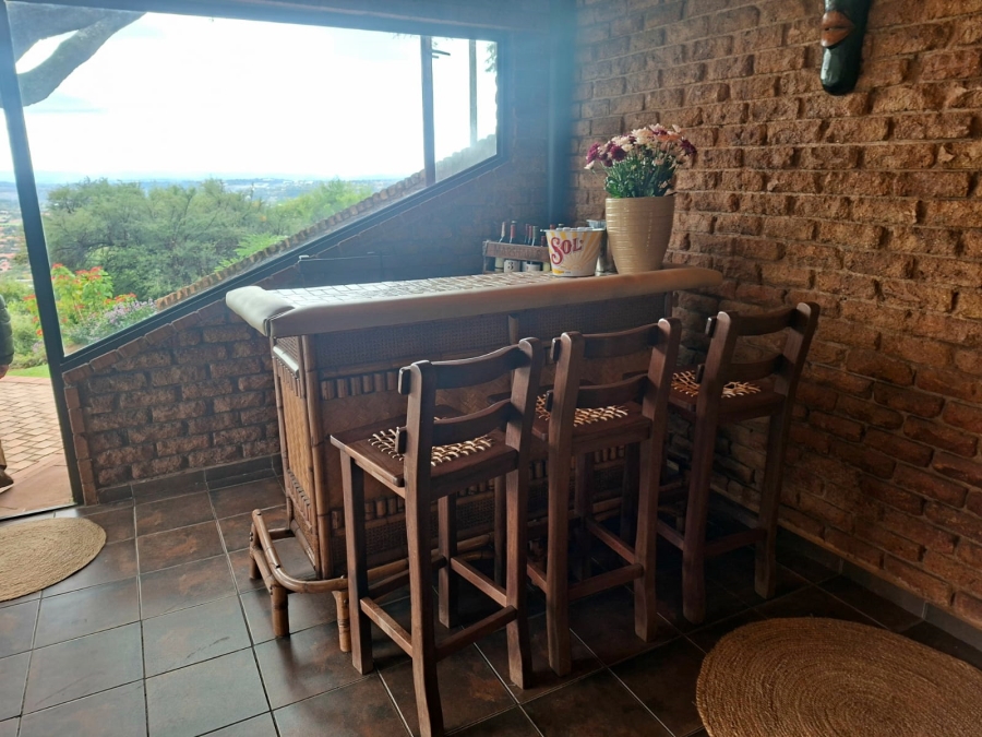 3 Bedroom Property for Sale in Wilro Park Gauteng