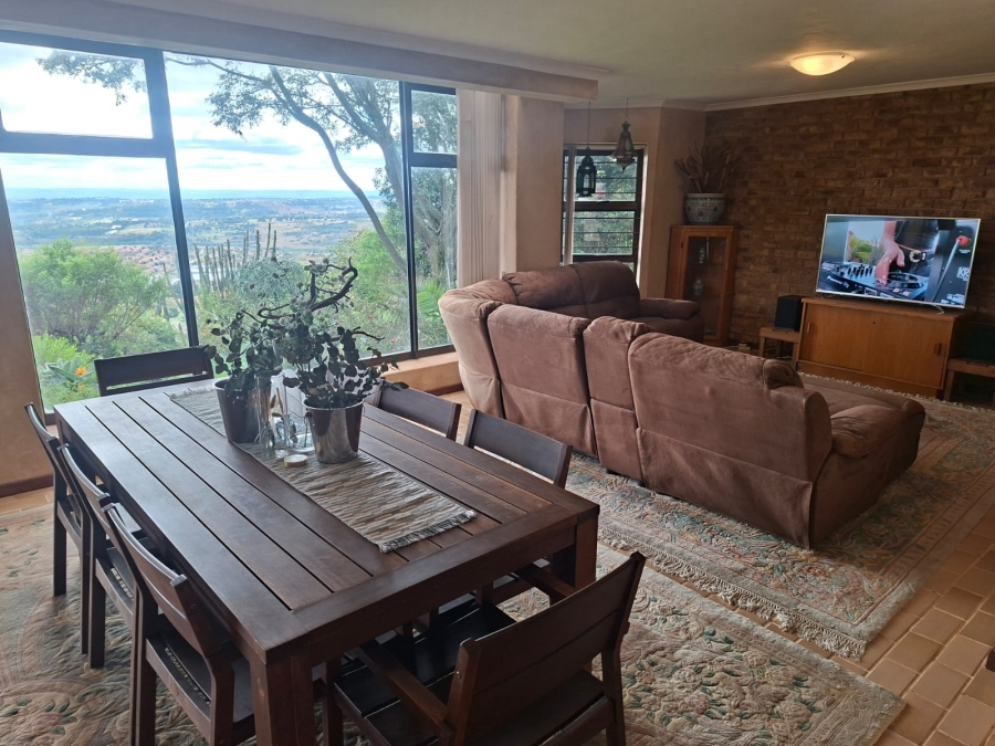 3 Bedroom Property for Sale in Wilro Park Gauteng