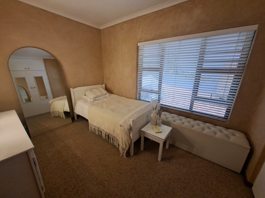 3 Bedroom Property for Sale in Wilro Park Gauteng