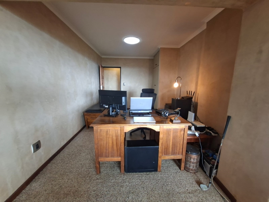 3 Bedroom Property for Sale in Wilro Park Gauteng