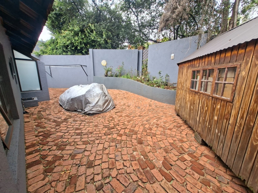 3 Bedroom Property for Sale in Wilro Park Gauteng