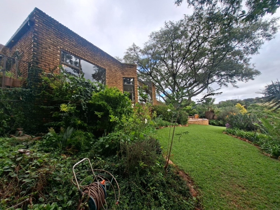 3 Bedroom Property for Sale in Wilro Park Gauteng