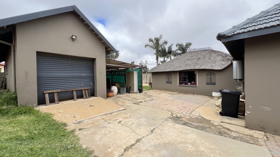 3 Bedroom Property for Sale in Mindalore Gauteng